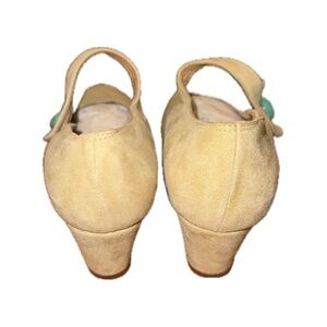 Suede Flamenco shoes